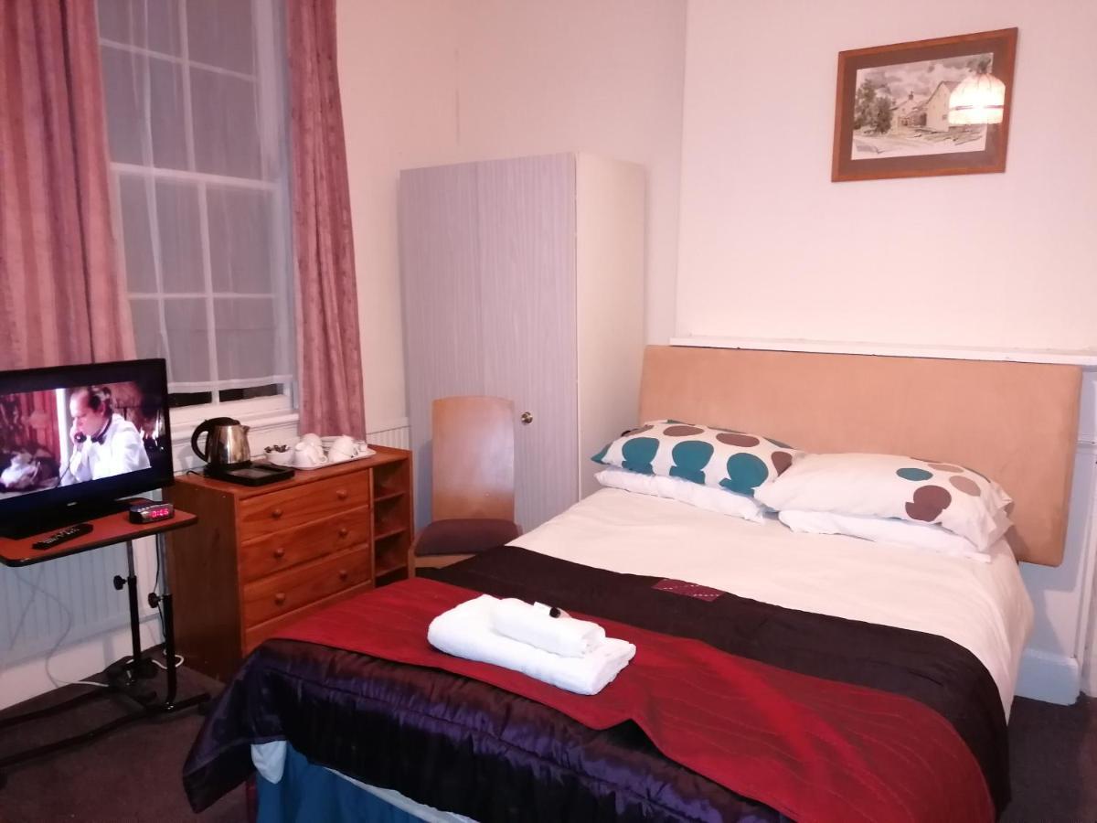 חלנדודנו Overton Villa Hotel מראה חיצוני תמונה