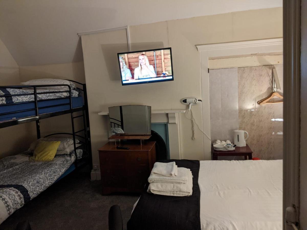 חלנדודנו Overton Villa Hotel מראה חיצוני תמונה