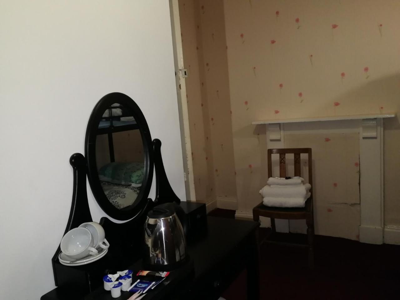 חלנדודנו Overton Villa Hotel מראה חיצוני תמונה