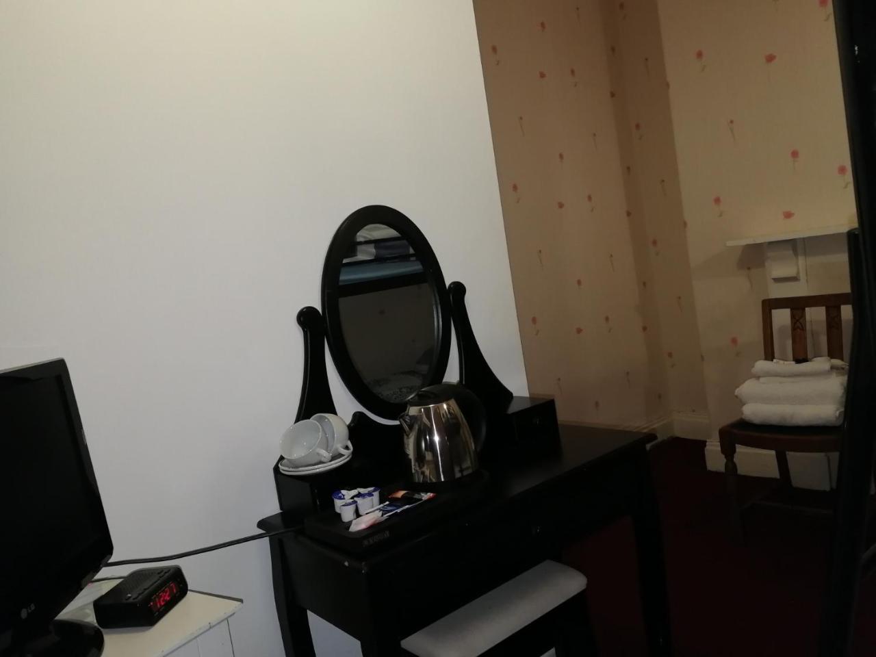 חלנדודנו Overton Villa Hotel מראה חיצוני תמונה