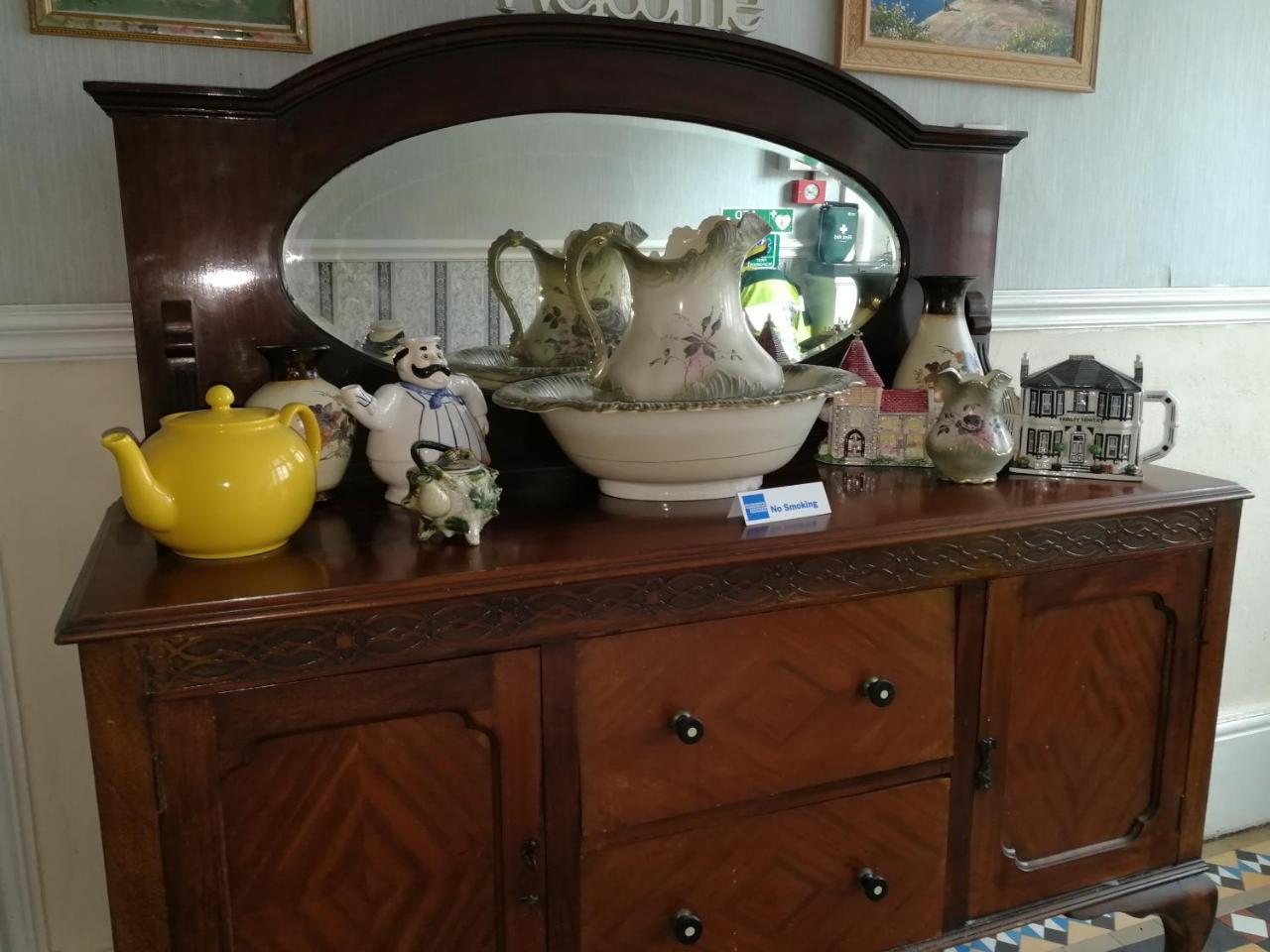 חלנדודנו Overton Villa Hotel מראה חיצוני תמונה